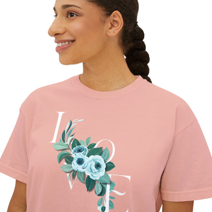 LOVE Floral Boxy Tee — Women's Casual Cropped T‑Shirt with Blue Bouquet